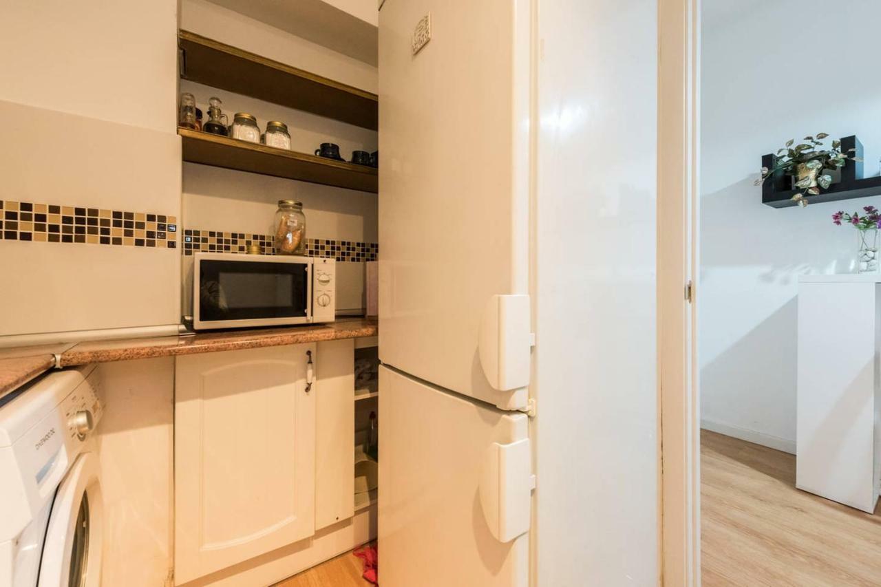 Apartamento En Calle Tres Peces Madrid Kültér fotó