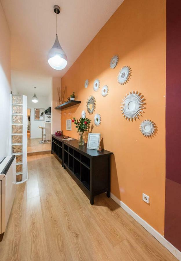 Apartamento En Calle Tres Peces Madrid Kültér fotó